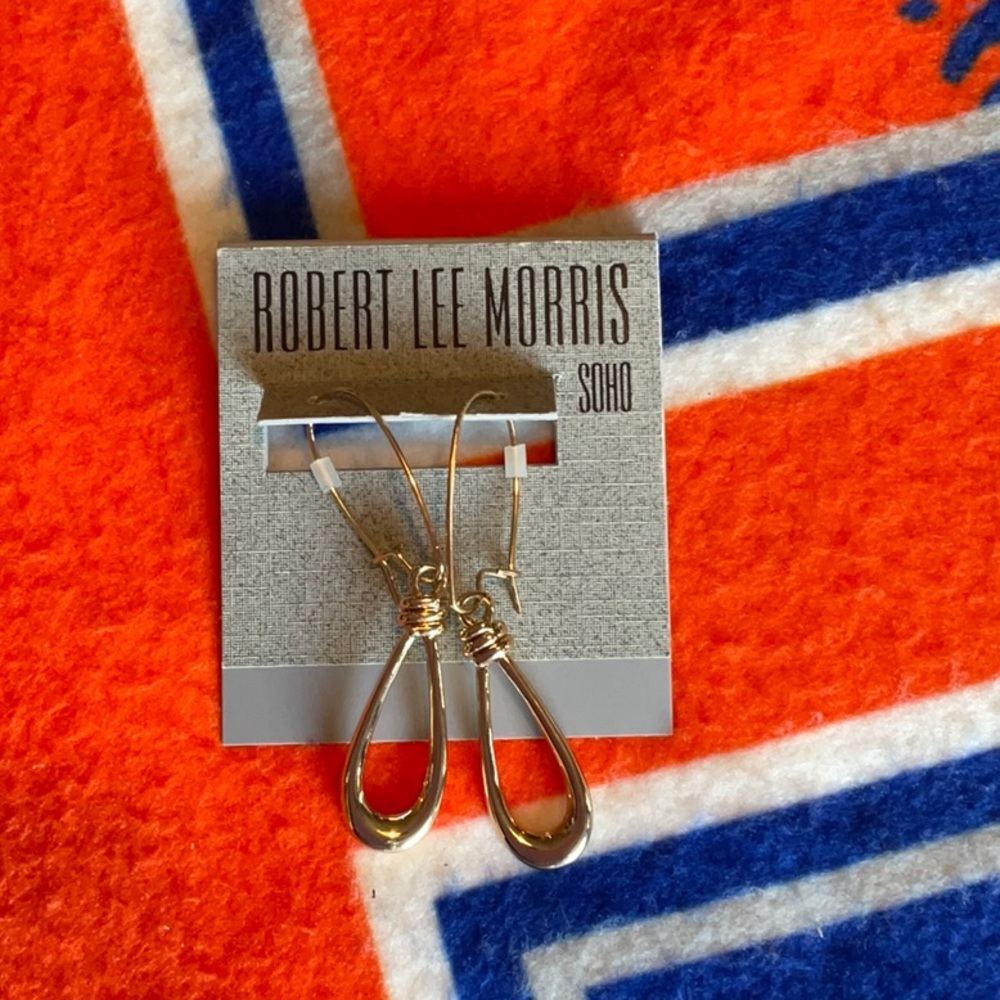 ROBERT LEE MORRIS Gold Tone Earrings, NWT